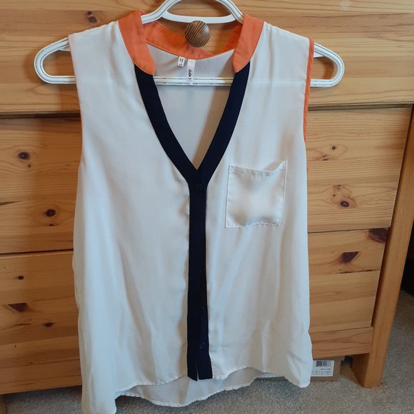 🔥 3/$20White Tank Top with Orange and Blue Accent - Picture 2 of 5